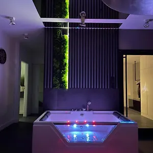 Apartment Magspace River View Jacuzzi, Danzig